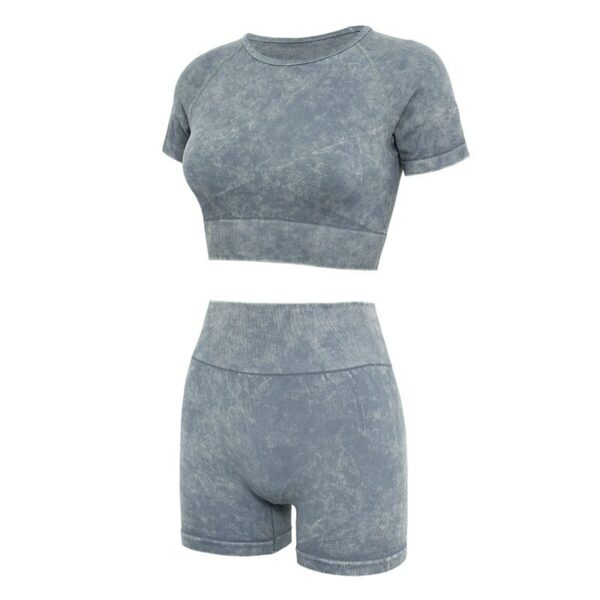 Seamless Top And Shorts Set - Image 4