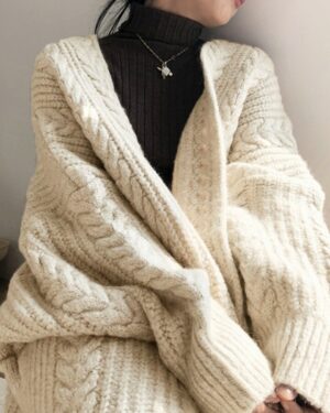 Creamy-White Loose Dough Twist Sweater