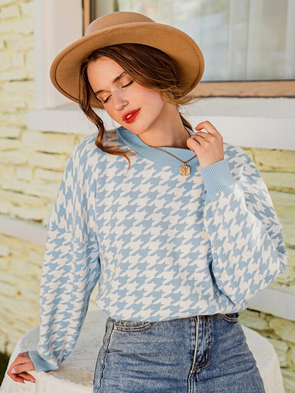 Green Geometric Knitted Sweater - Image 2